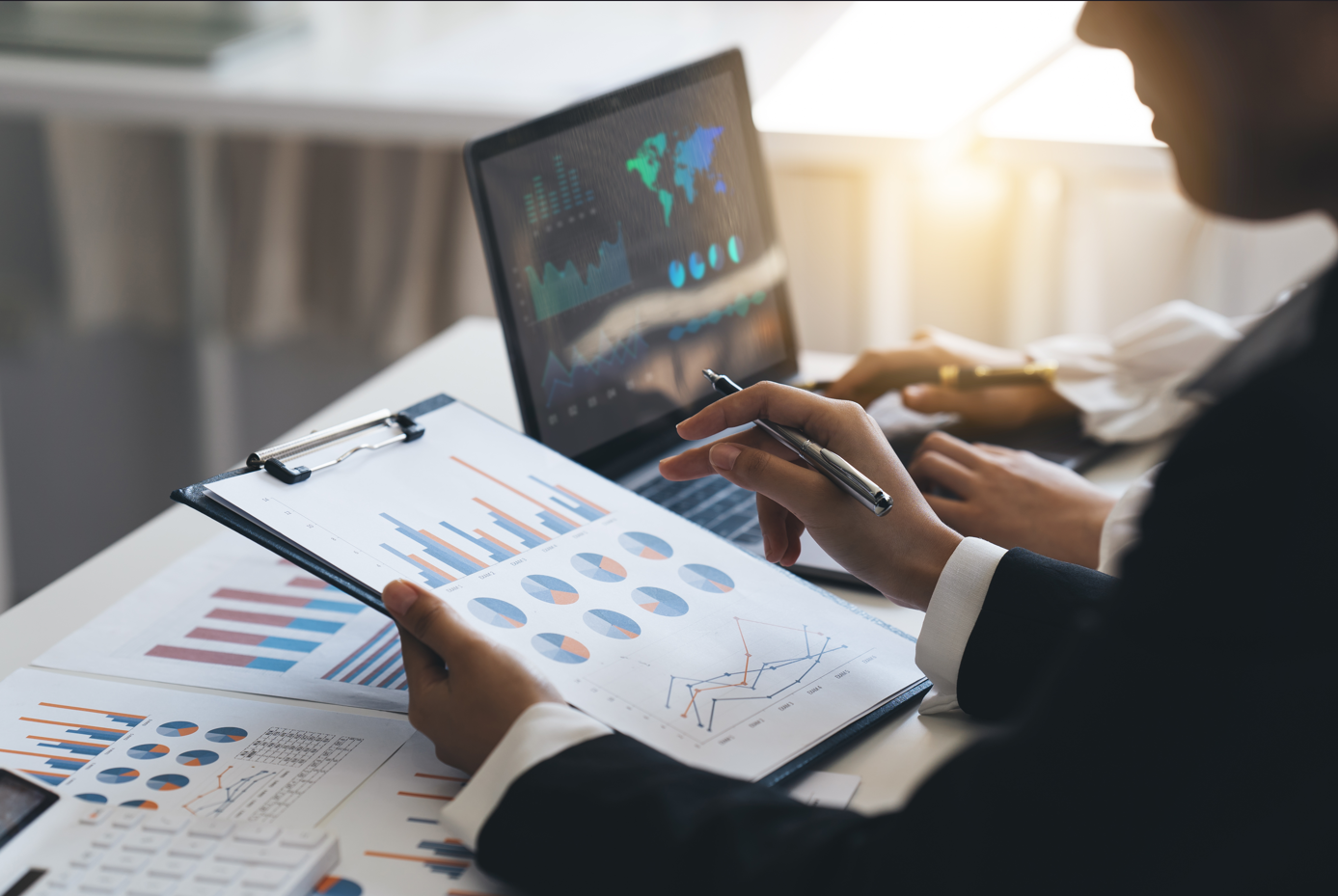 Banking & Finance